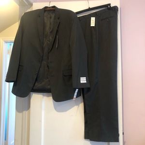 CALVIN KLIEN SUIT